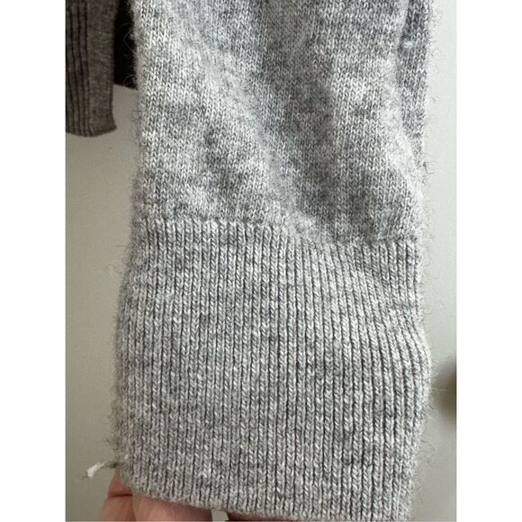 Banana Republic size S gray wool/ cashmere sweater - Picture 4 of 7